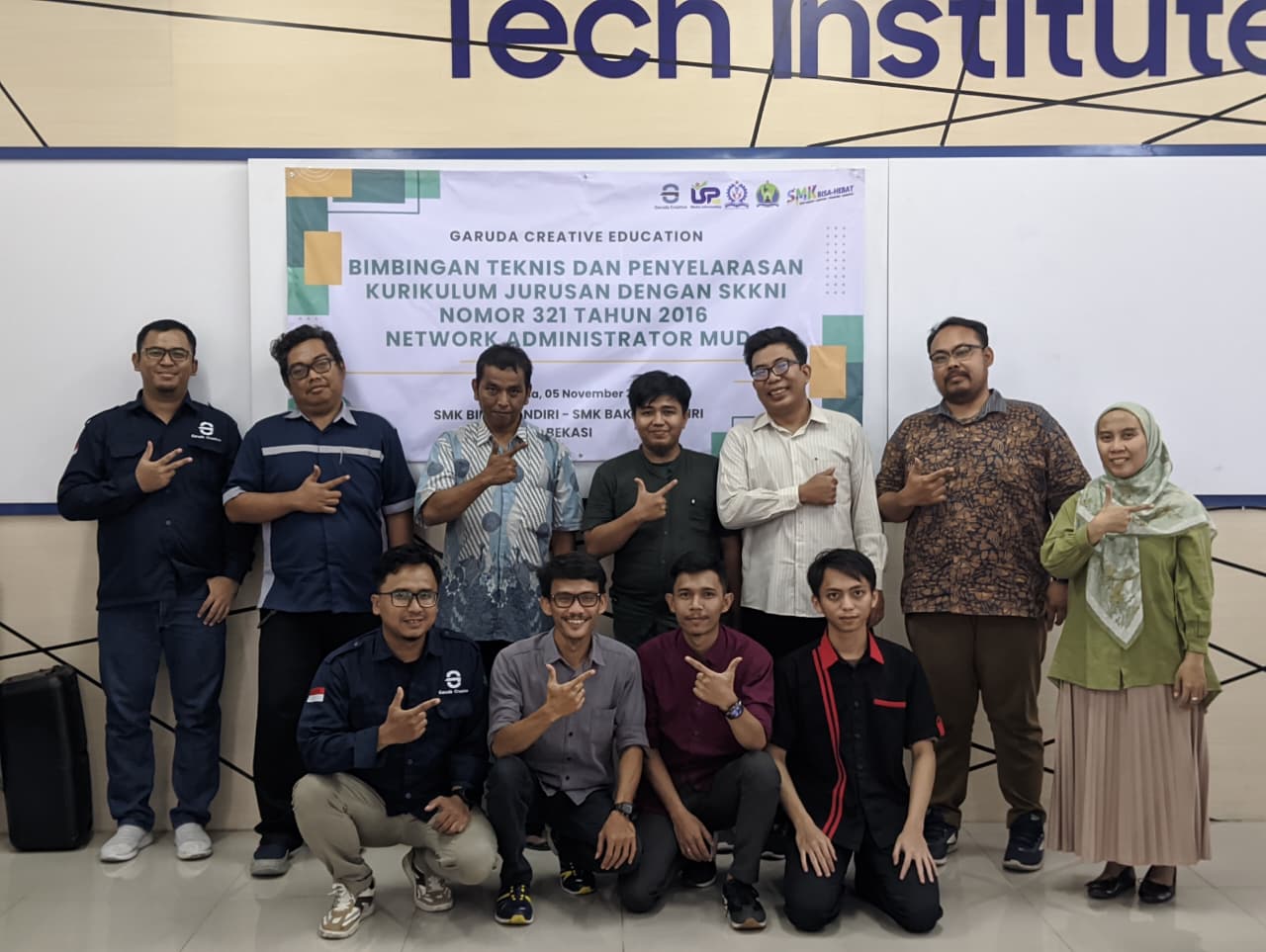 BIMBINGAN TEKNIS DAN PENYELARASAN KURIKULUM JURUSAN DENGAN SKKNI NOMOR 321 TAHUN 2016 NETWORK ADMINISTRATOR MUDA